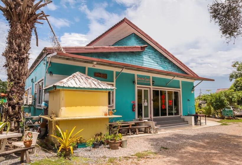 Отель Life And Love Resort