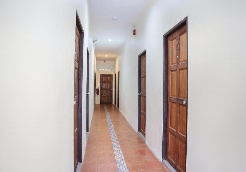 Отель Life And Love Resort