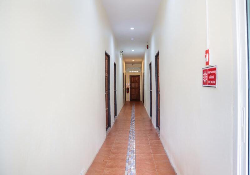 Отель Life And Love Resort