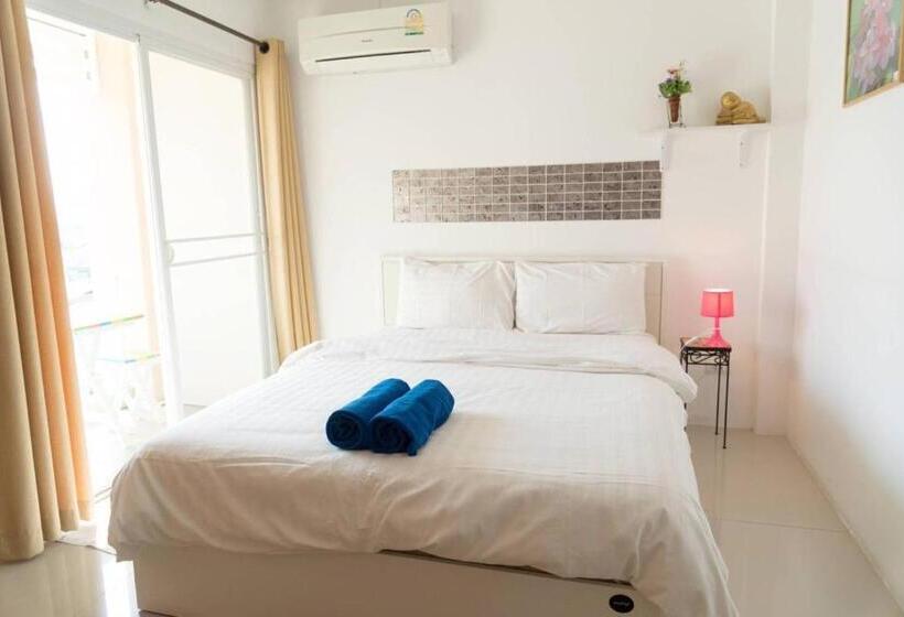 בית מלון כפרי Lotus Suite Hua Hin
