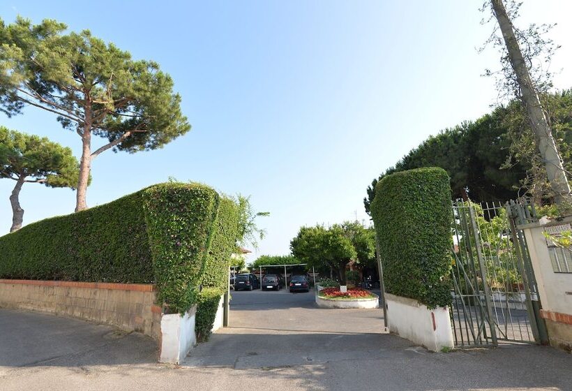 בית מלון כפרי Miramare Residence