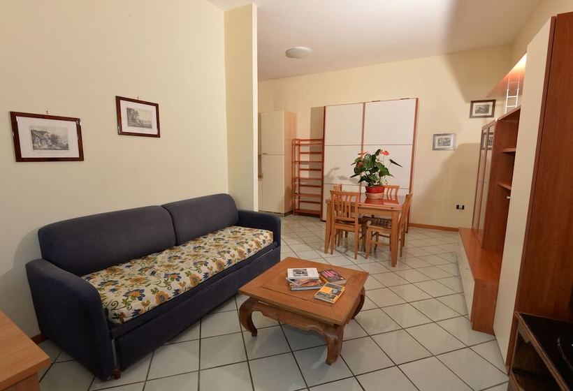 בית מלון כפרי Miramare Residence