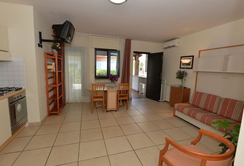 בית מלון כפרי Miramare Residence