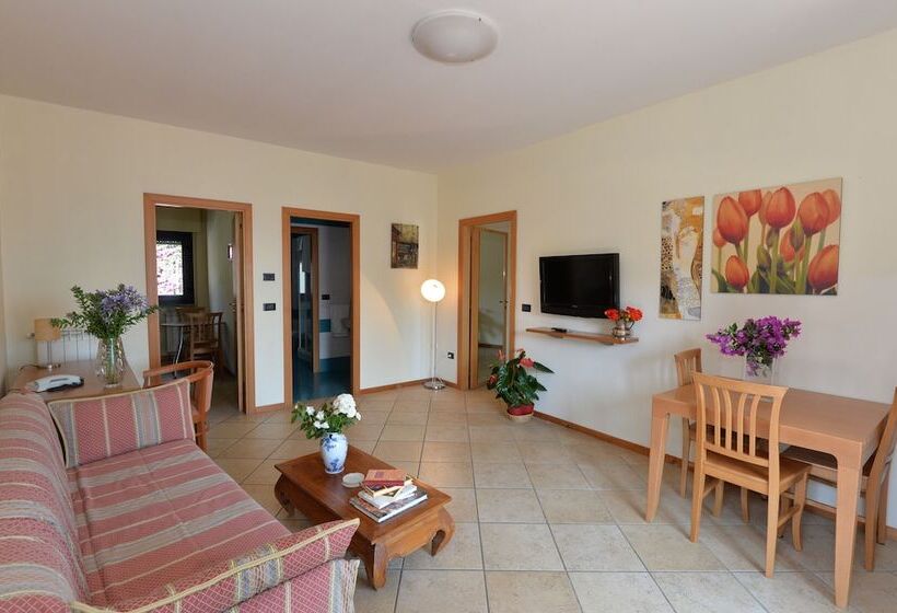 בית מלון כפרי Miramare Residence