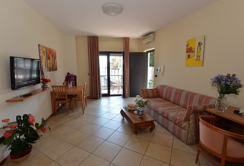 בית מלון כפרי Miramare Residence