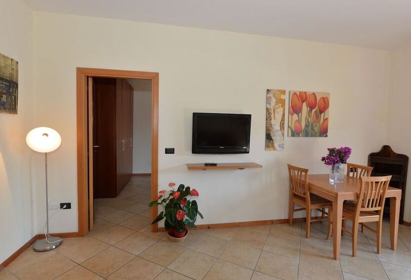 בית מלון כפרי Miramare Residence