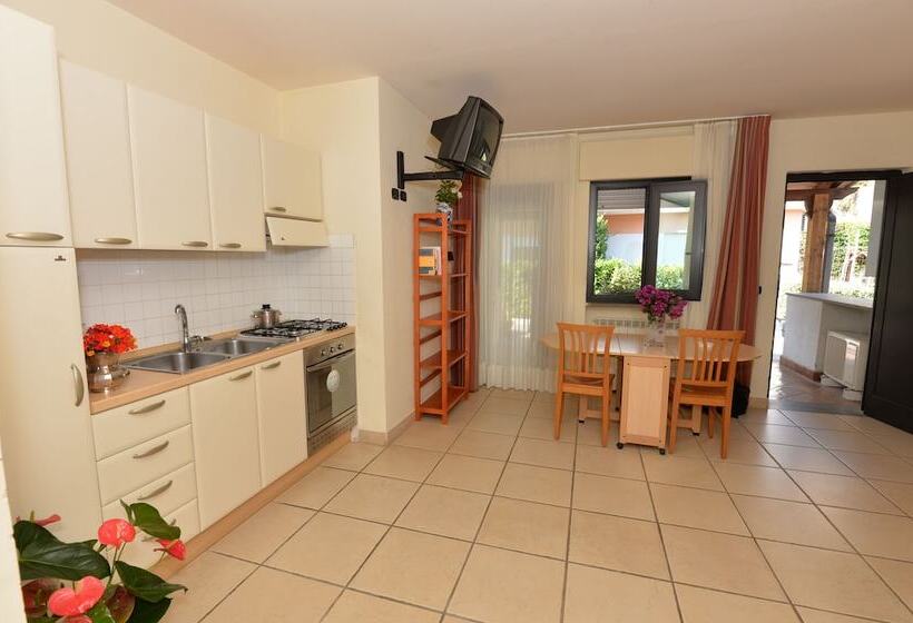 בית מלון כפרי Miramare Residence