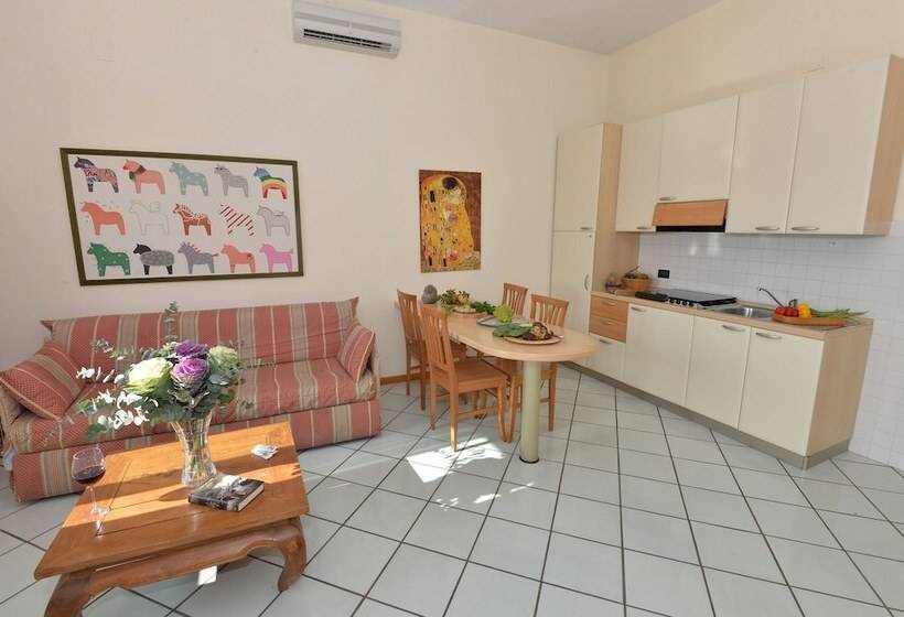 בית מלון כפרי Miramare Residence