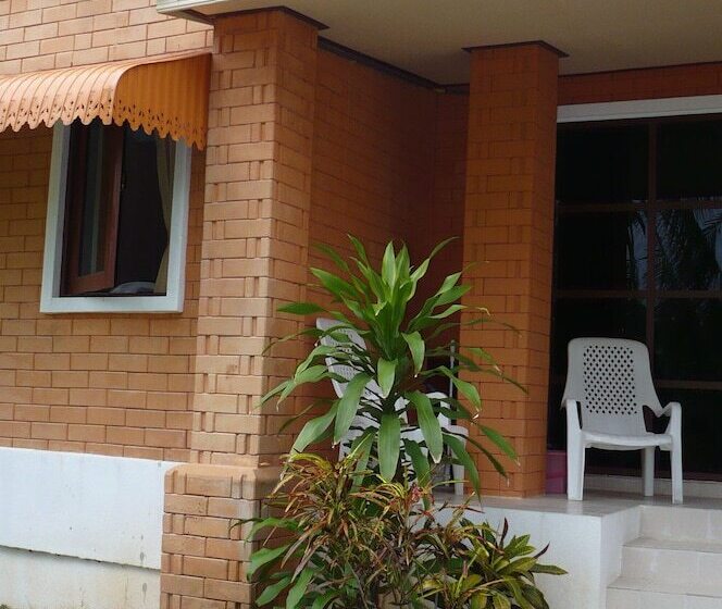 هتل Monkey Samui Hostel