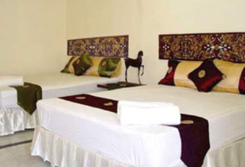 هتل Penzy Guest House