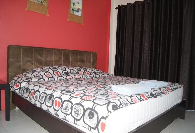 فندق Pineapple Guesthouse