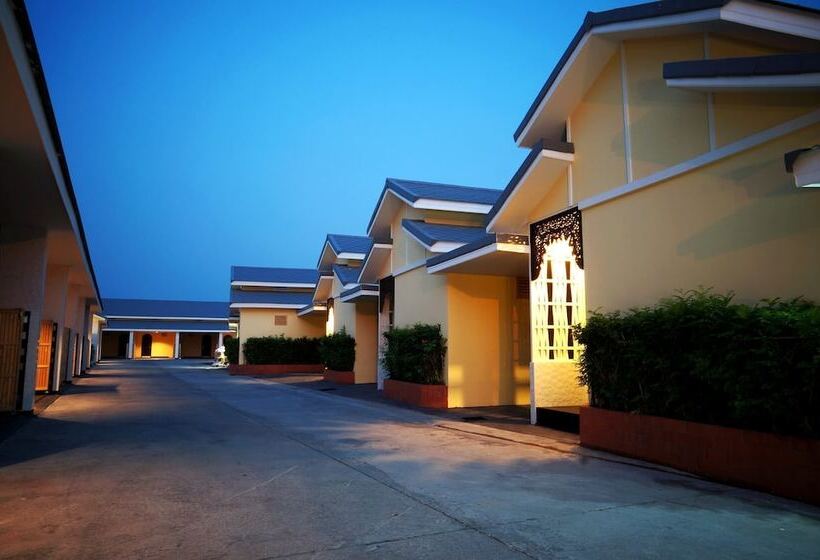 호텔 Roses Hua Hin