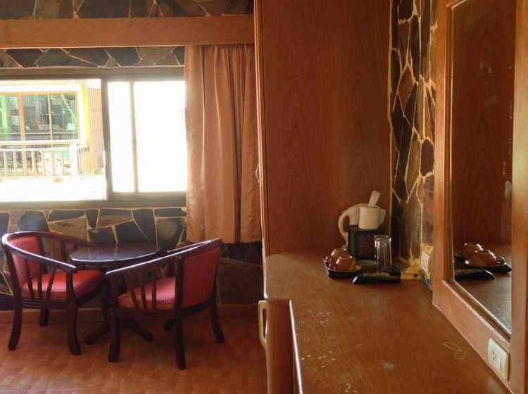 Отель Ruen Thai Guesthouse Patong