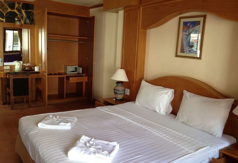 Отель Ruen Thai Guesthouse Patong