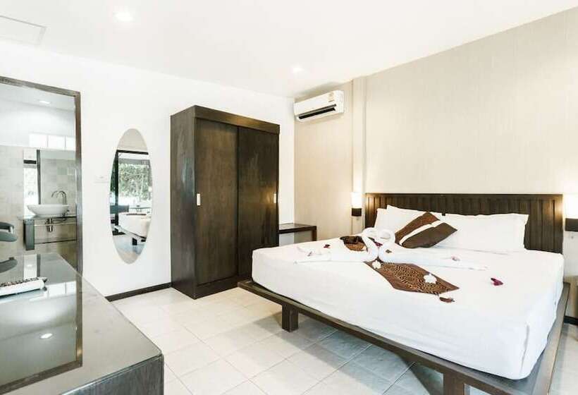 בית מלון כפרי Samui Pier Beach Front & Resort