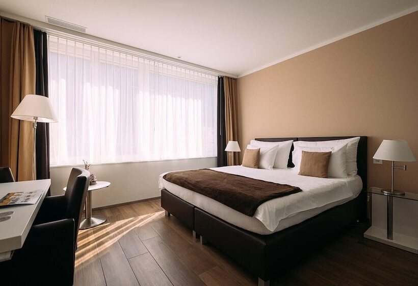 בית מלון כפרי Schützen Steffisburg