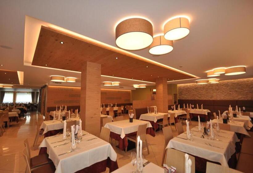 בית מלון כפרי Select