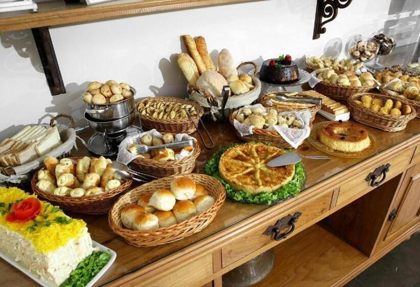 فندق Serrano Residencial