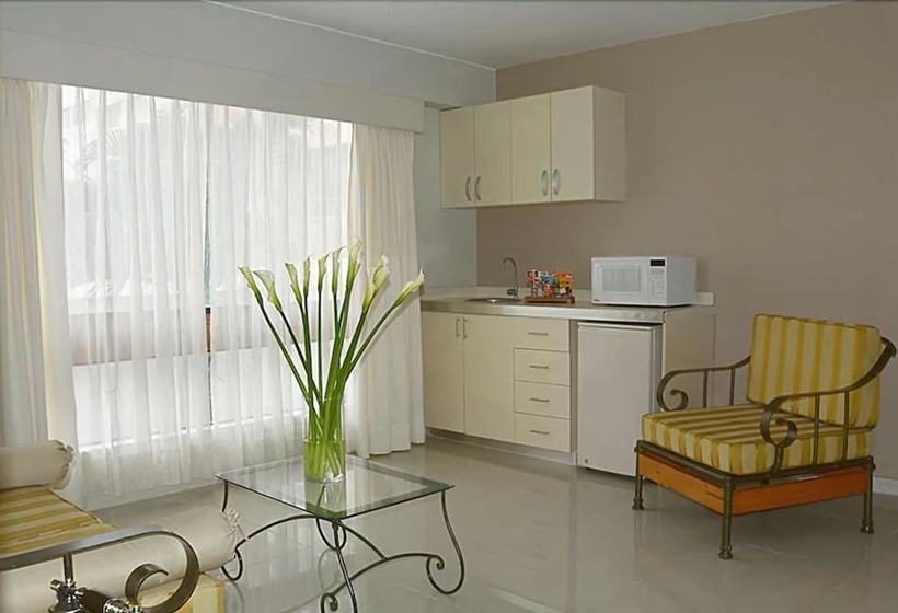 בית מלון כפרי Suites Antique Apart