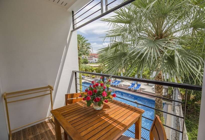 Отель Sungthong Kamala Beach Resort