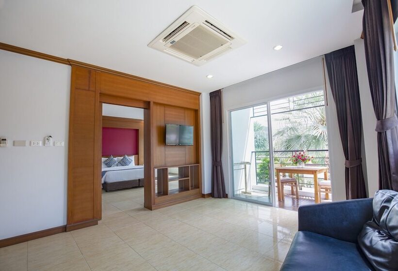 Отель Sungthong Kamala Beach Resort