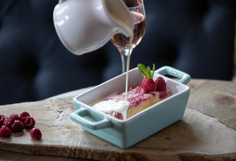 The Craster Arms Hotel In Beadnell