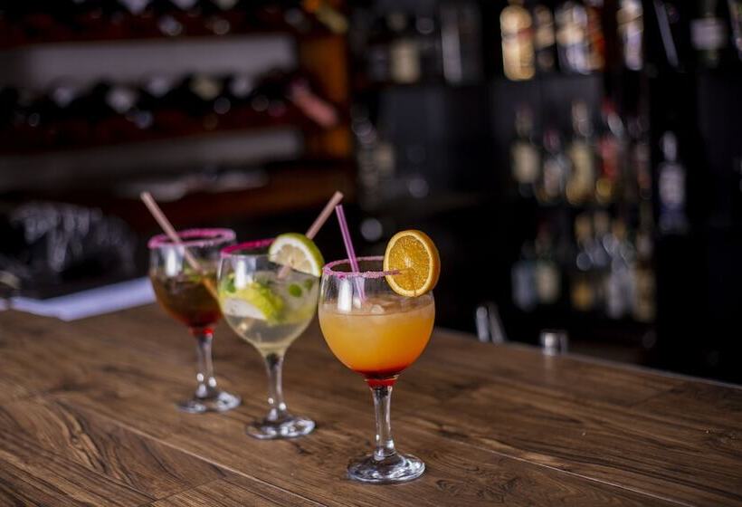 ホテル The Matola