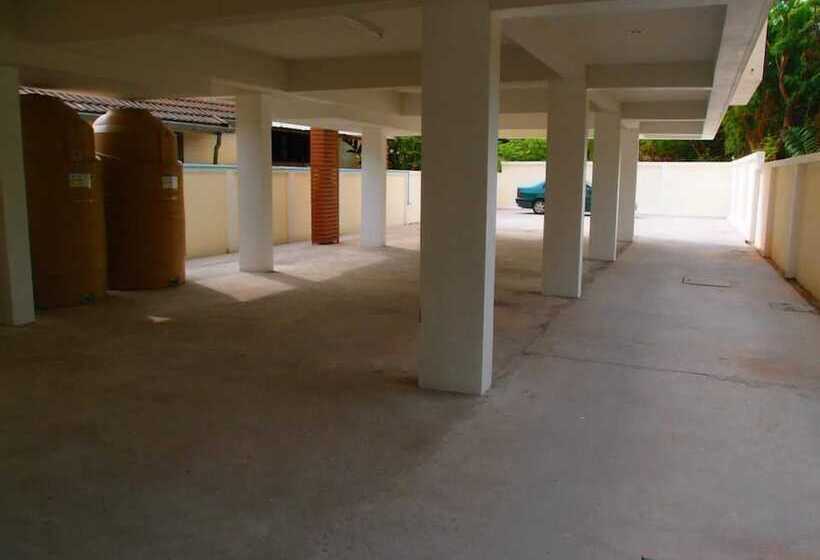 Отель Tikky Place