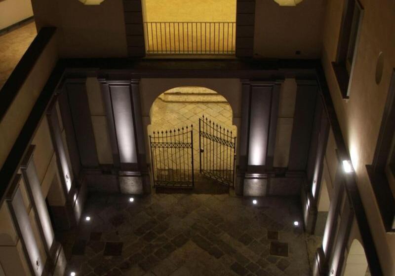 ホテル Villa Avellino Historic Residence