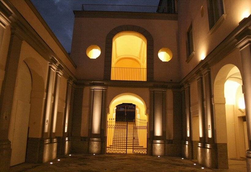 ホテル Villa Avellino Historic Residence