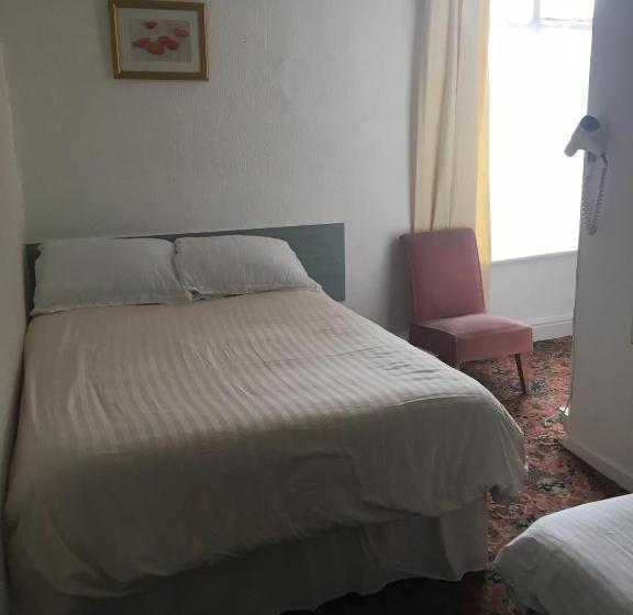 בית מלון כפרי White Lodge Inn