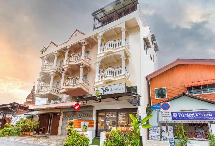 فندق Yak Guesthouse