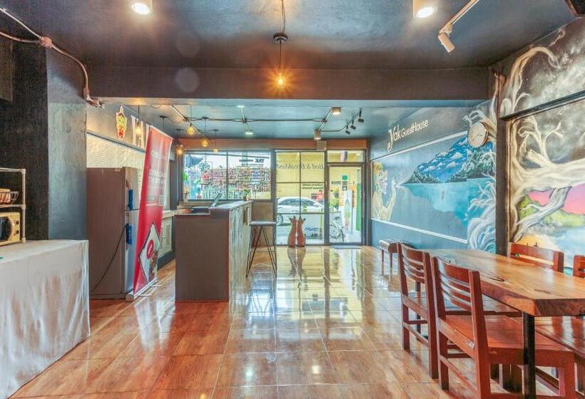 فندق Yak Guesthouse