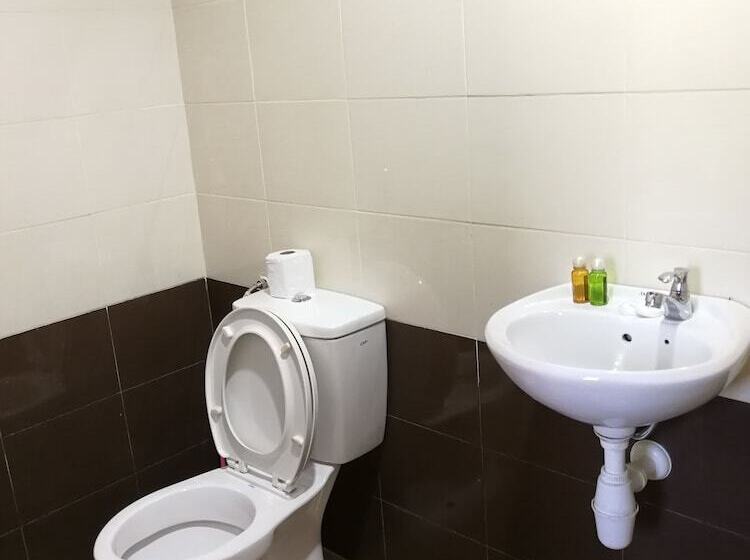 פנסיון Padimas Villa @datai Valley