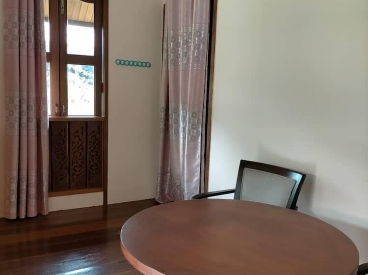 פנסיון Padimas Villa @datai Valley