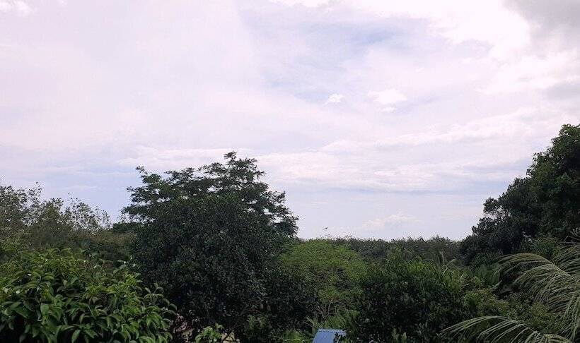 膳宿费 Pemandangan Indah Guest House   Look Out Point