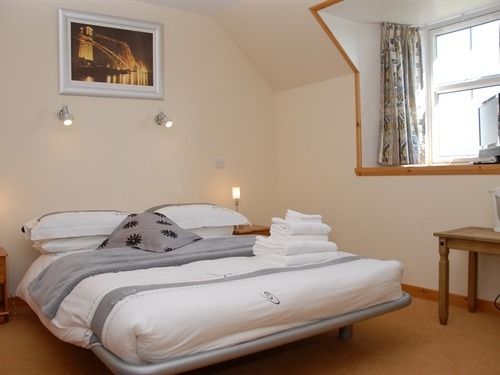 פנסיון The Inn Guest House