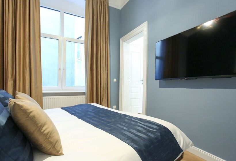 Pink Grapefruit City Condo