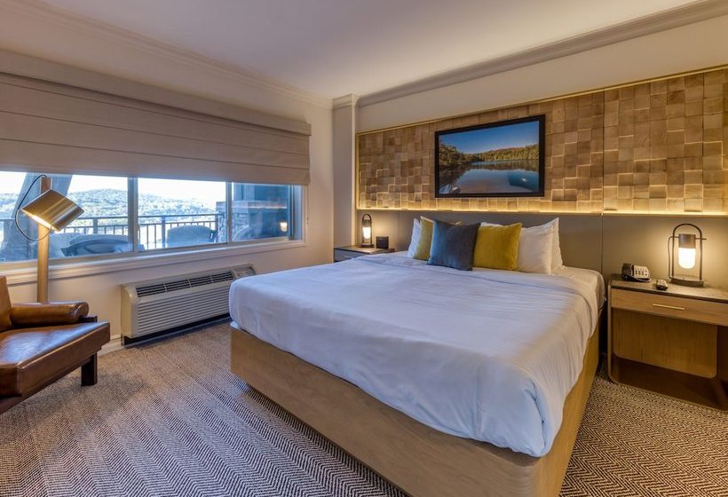 منتجع Grand Cascades Lodge