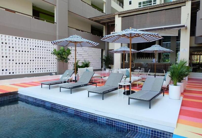 Silathip Huahin Serviced Apartment &