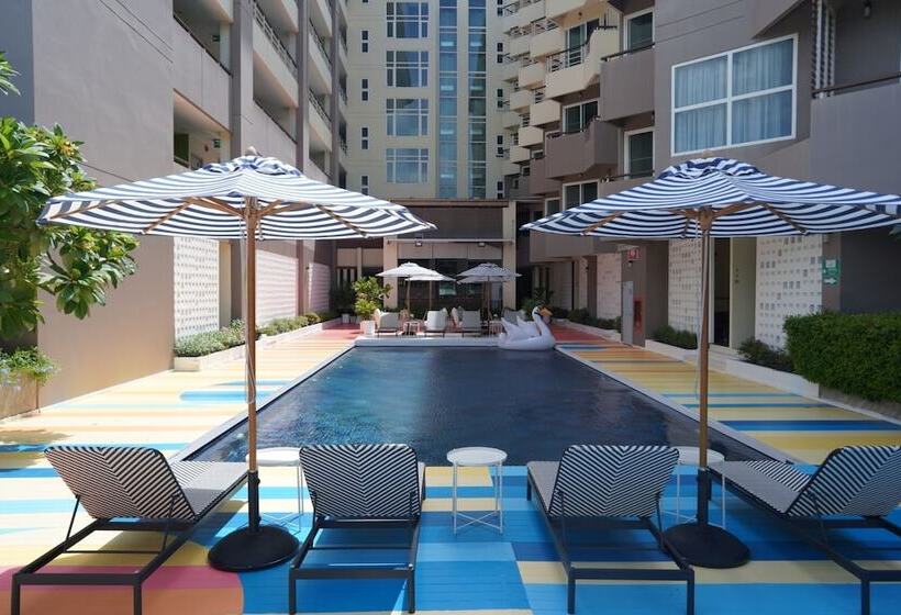 Silathip Huahin Serviced Apartment &