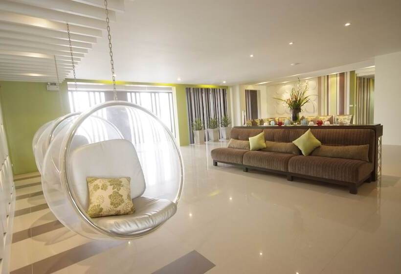 Silathip Huahin Serviced Apartment &