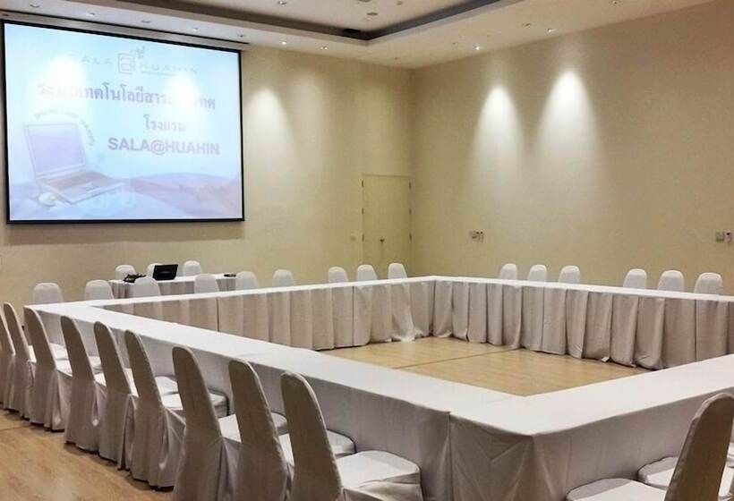 Silathip Huahin Serviced Apartment &