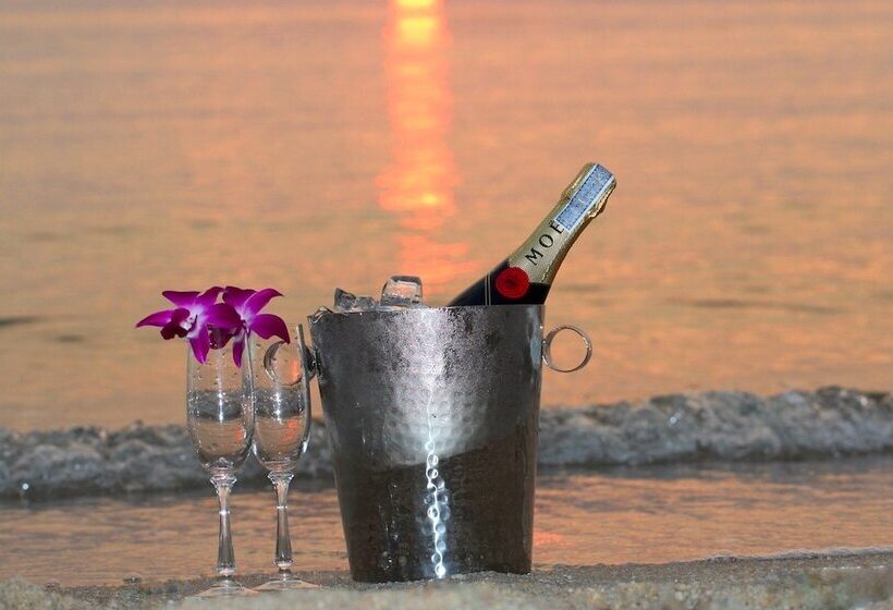 Sibaja Palms Sunset Beach Luxury Villa