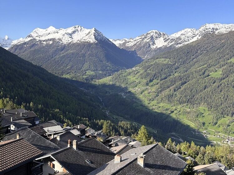 فندق صغير Grand Hotel Du Cervin Auberge De Jeunesse Et Spa