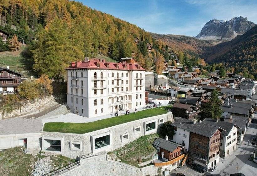 فندق صغير Grand Hotel Du Cervin   Auberge De Jeunesse Et Spa