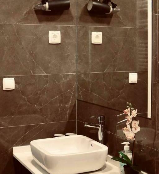 Общежитие King Suite