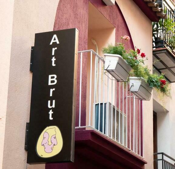 旅馆 Residencial Art Brut