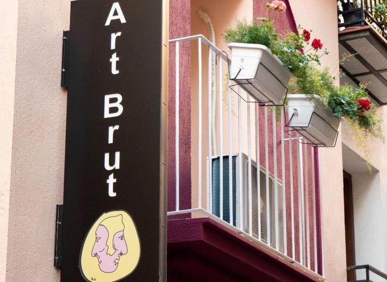 旅馆 Residencial Art Brut