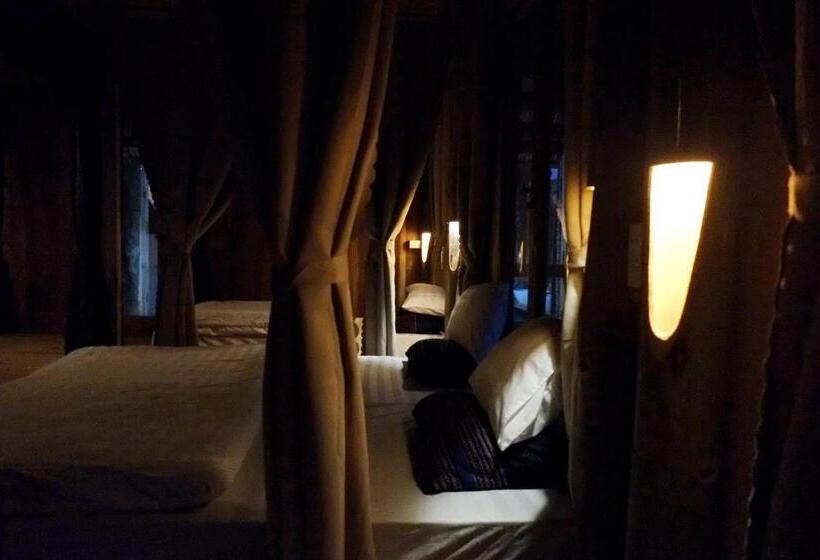 تختخواب و صبحانه A Su Homestay Mù Cang Chải